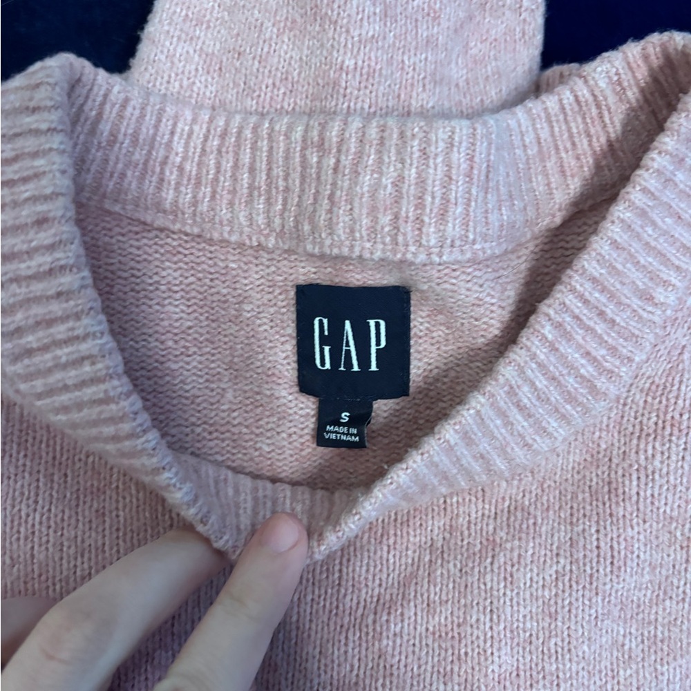 GAP Soft Pink 💕 cotton blend Pullover sweater - Picture 2 of 9